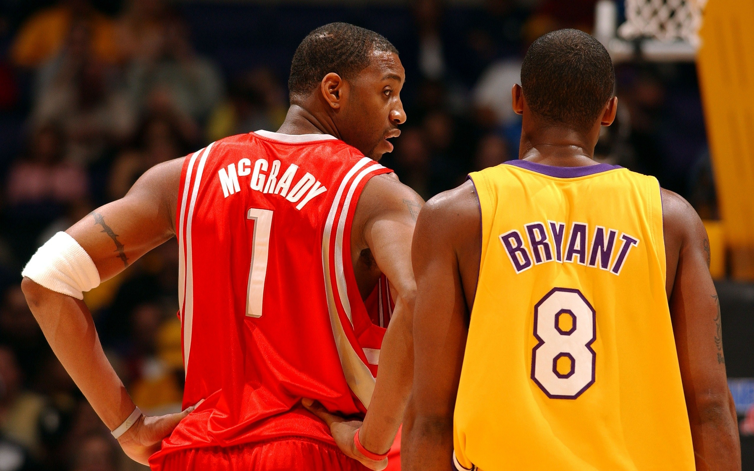 阿夫迪亚成50年来开拓者首位3场砍90+30+30球员